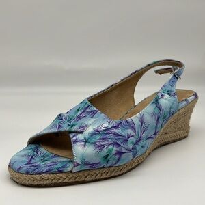 Easy Street Women's Devlin‎ Sandal Blue Purple Tropical Slingback Jute Wedge 9.5